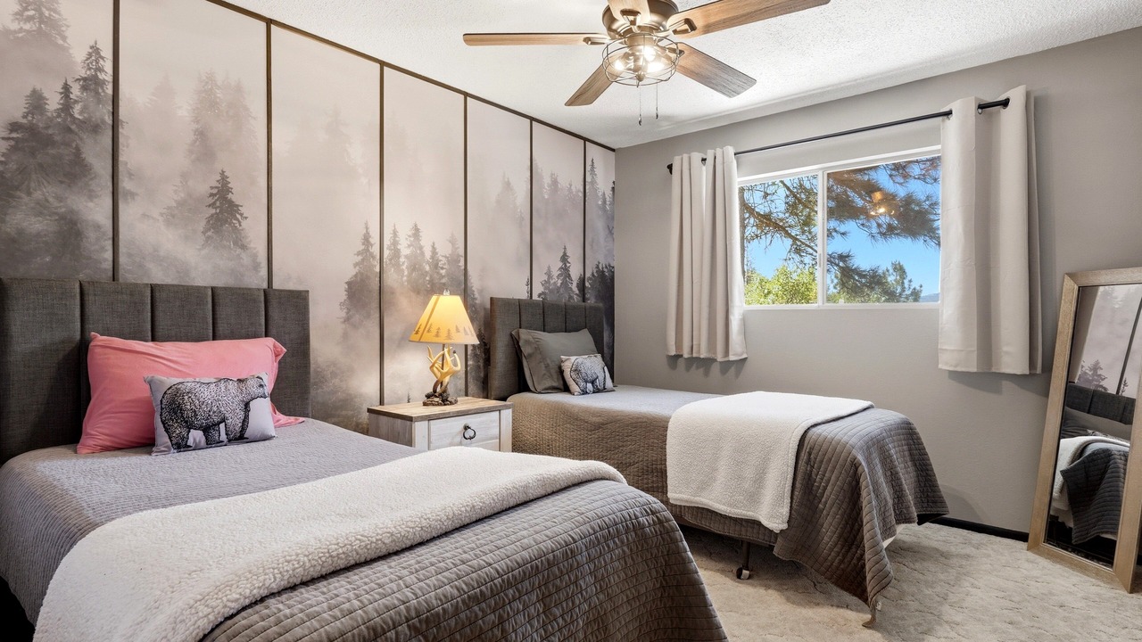 Photo of Bedroom in Yosemite Forks