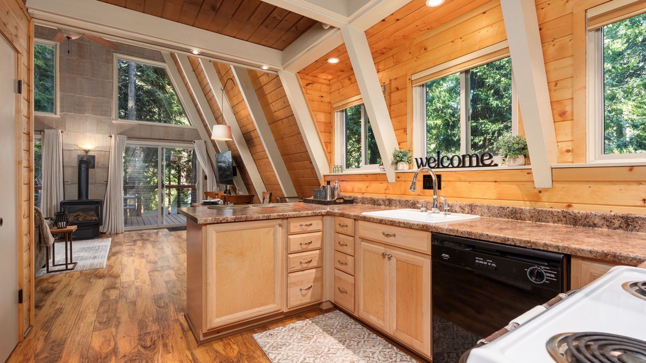 Photo of Kitchen in Sierra Cedars