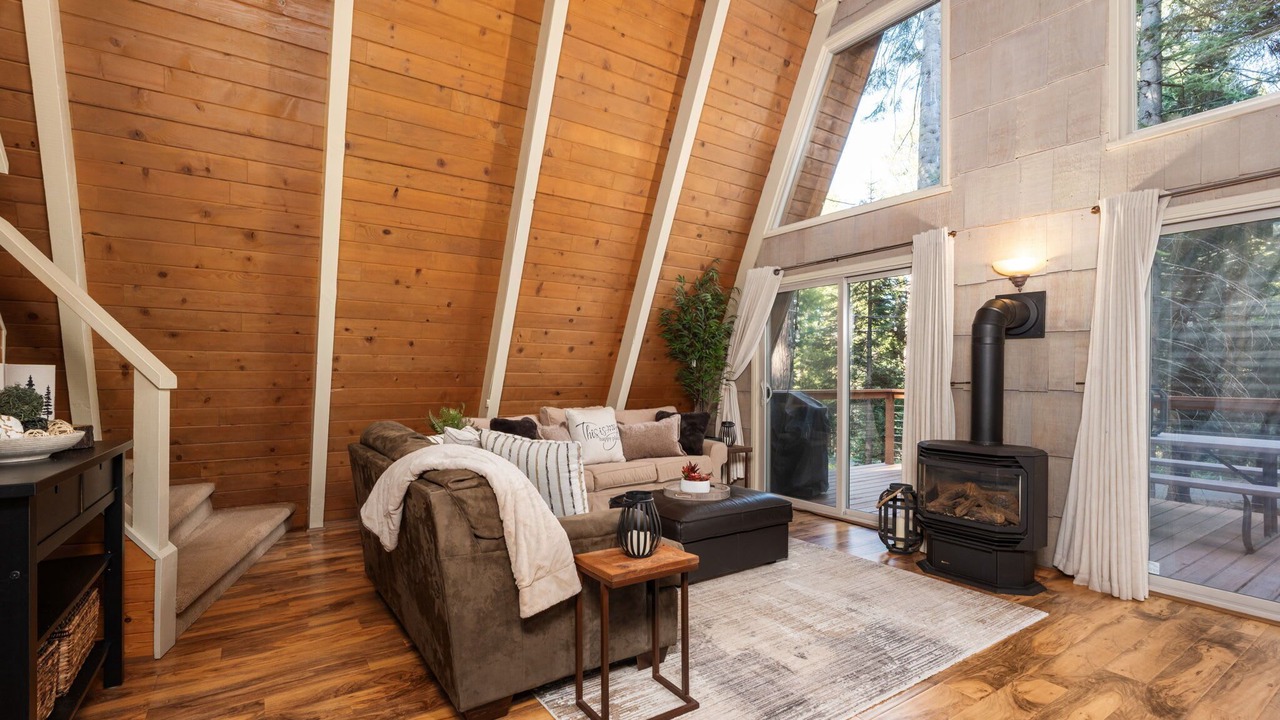 Photo of Livingroom in Sierra Cedars