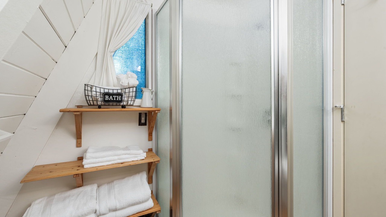Photo of Bathroom in Sierra Cedars