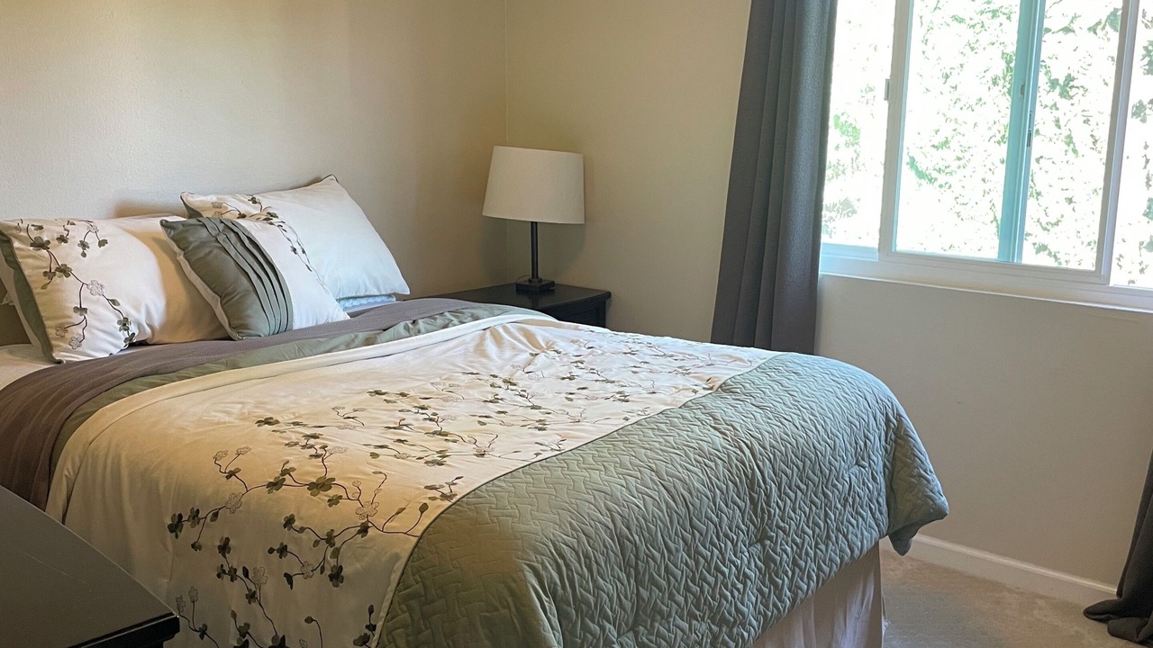 Photo of Bedroom in Thousand Oaks