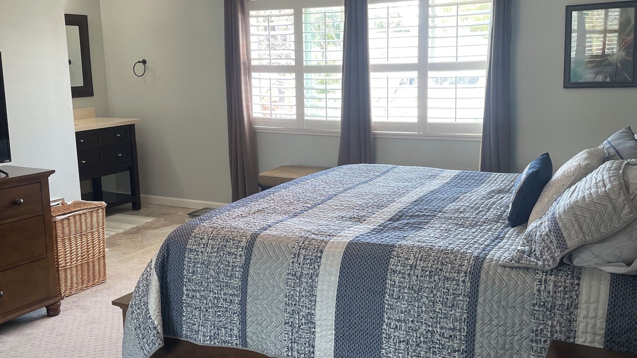 Photo of Bedroom in Thousand Oaks