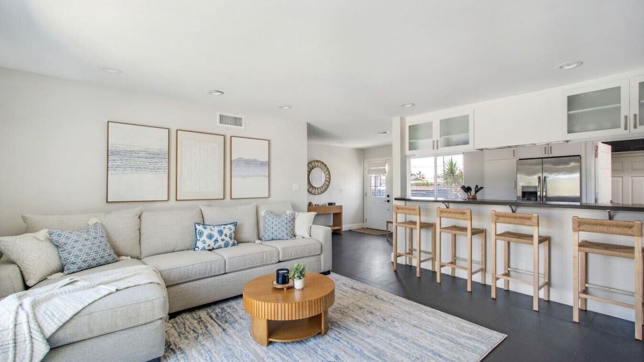 Photo of Livingroom in Huntington Beach