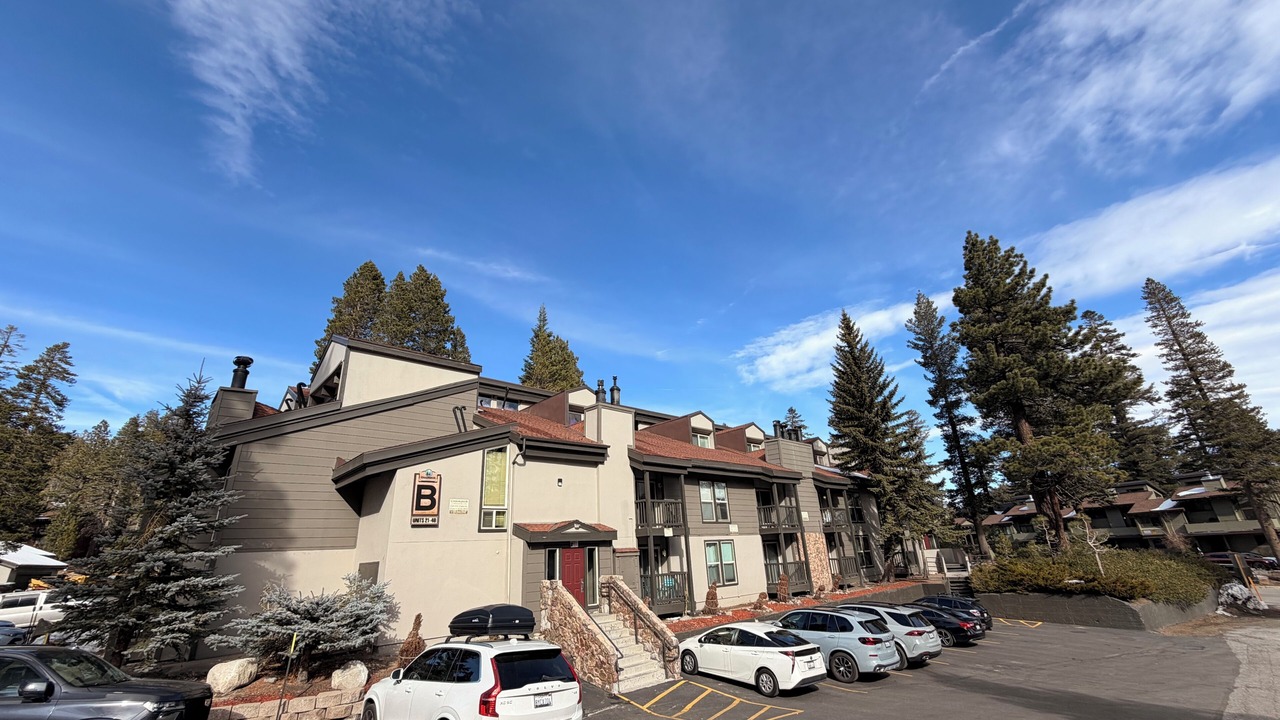 Photo of Outdoor in Mammoth Lakes