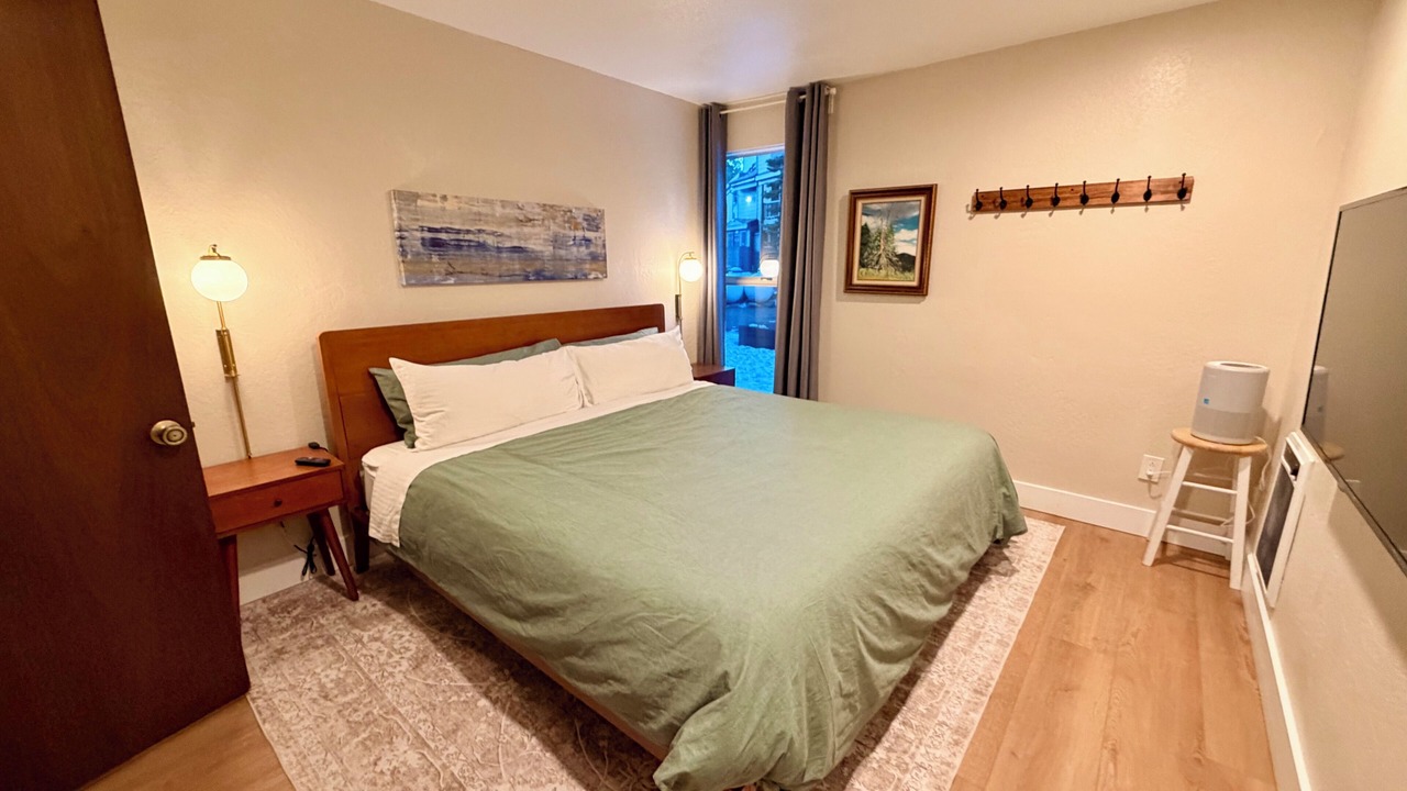 Photo of Bedroom in Mammoth Lakes