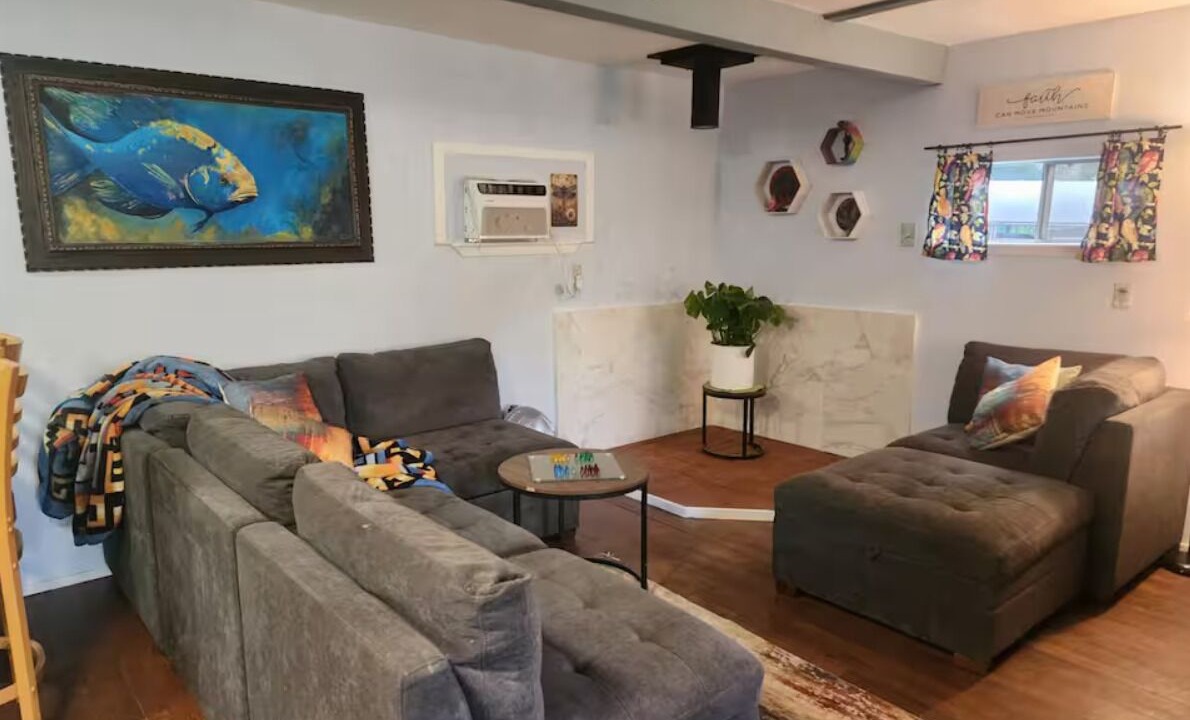 Photo of Livingroom in Big Bar
