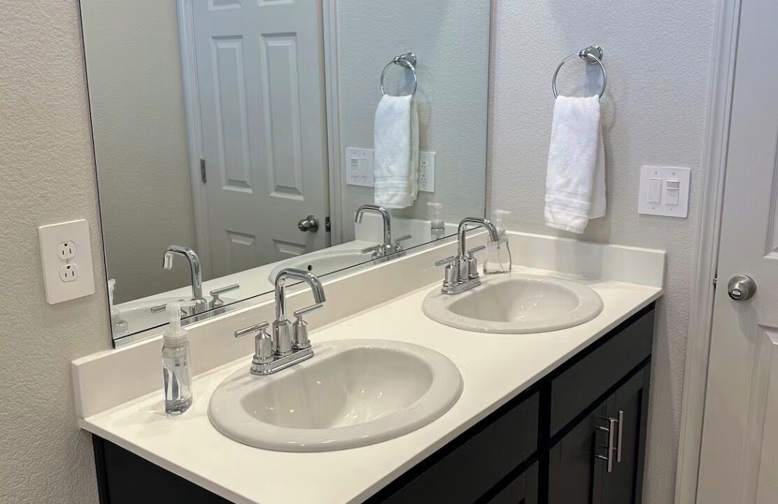 Photo of Bathroom in Peters