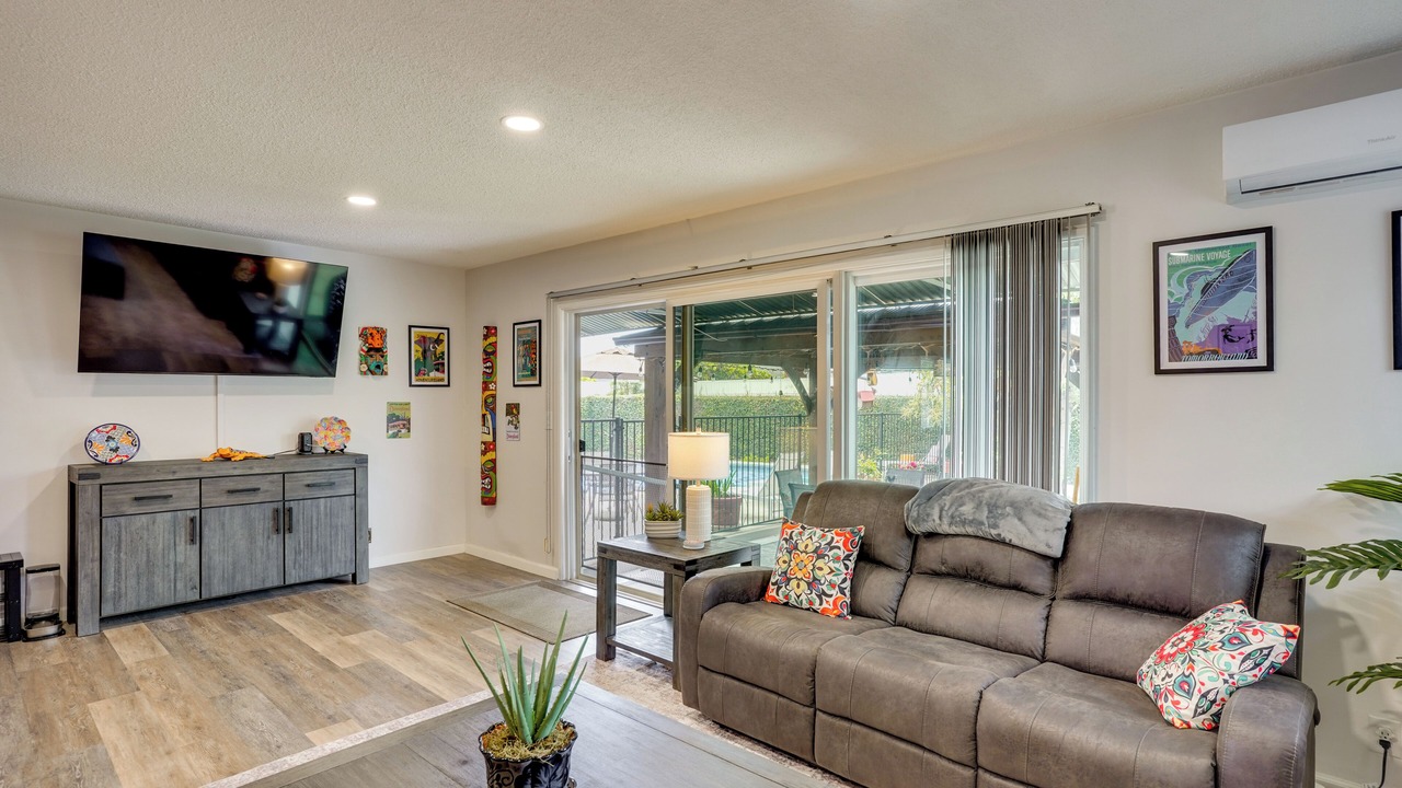 Photo of Livingroom in Hermosa Village