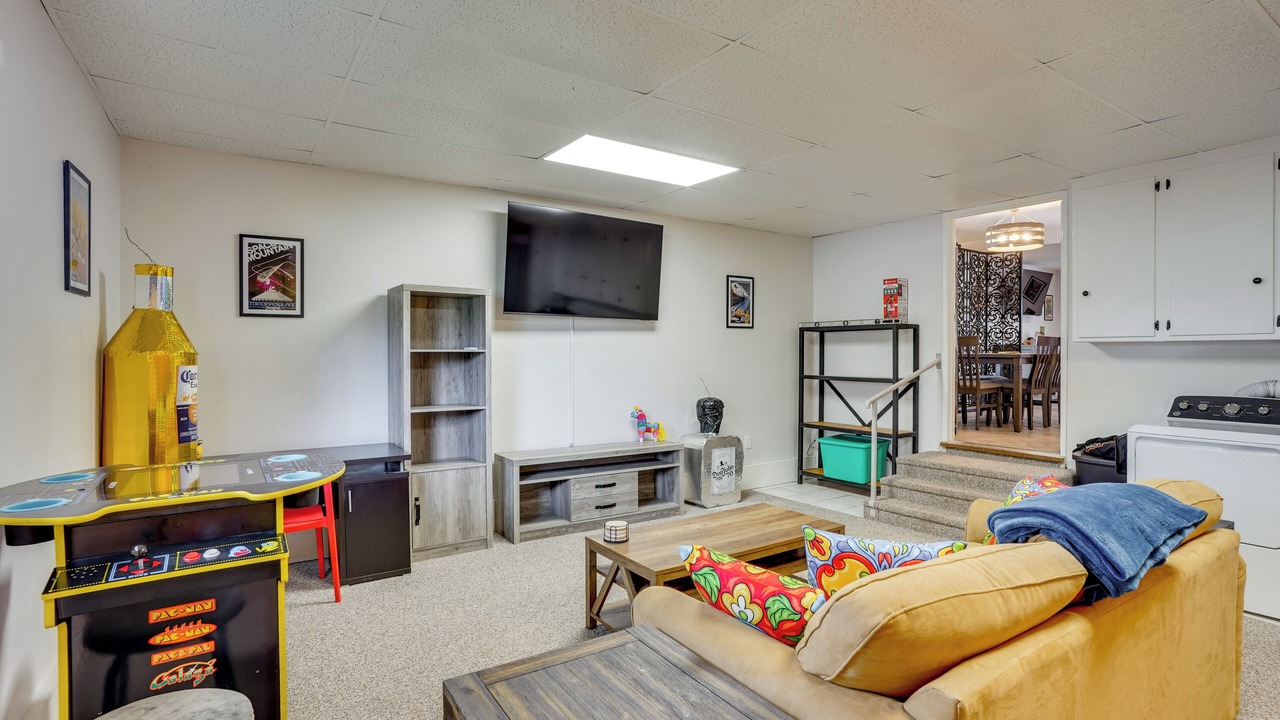 Photo of Bedroom in Hermosa Village