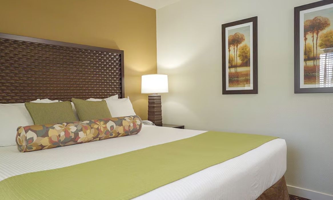 Photo of Bedroom in Round Hill Village