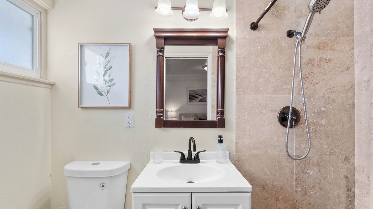 Photo of Bathroom in Midway City