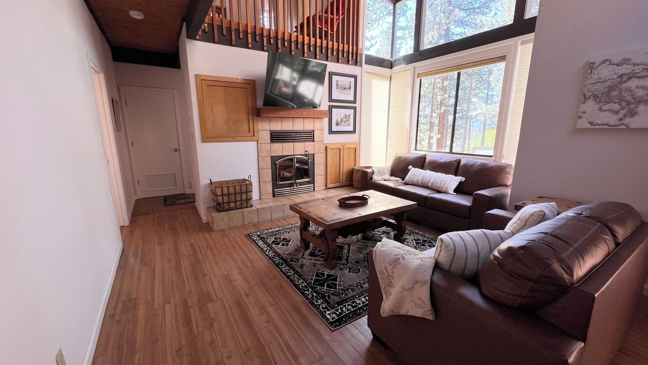 Photo of Livingroom in Zephyr Cove