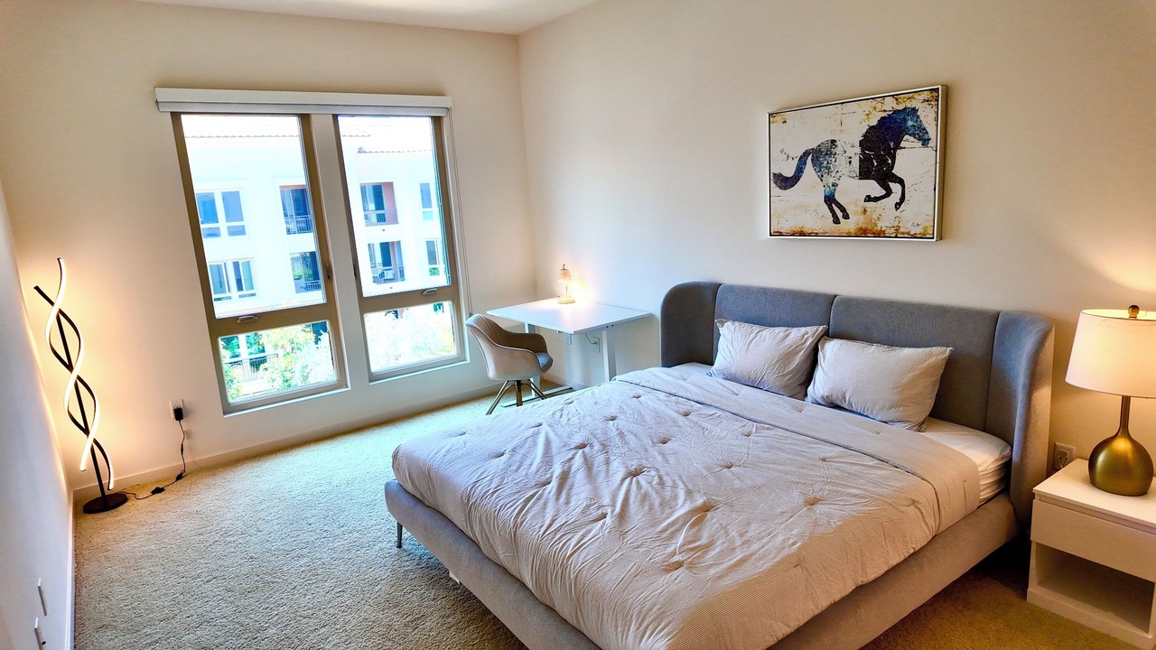 Photo of Bedroom in Lake Forest