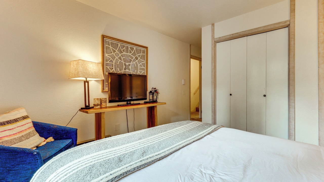 Photo of Bedroom in Shaver Lake