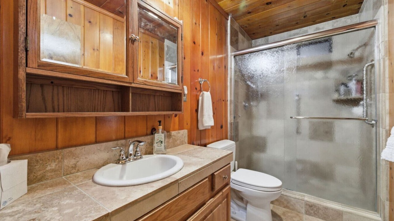 Photo of Bathroom in Twain Harte