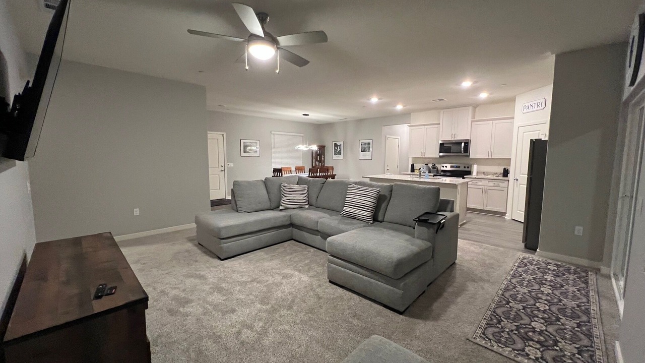 Photo of Livingroom in Bakersfield