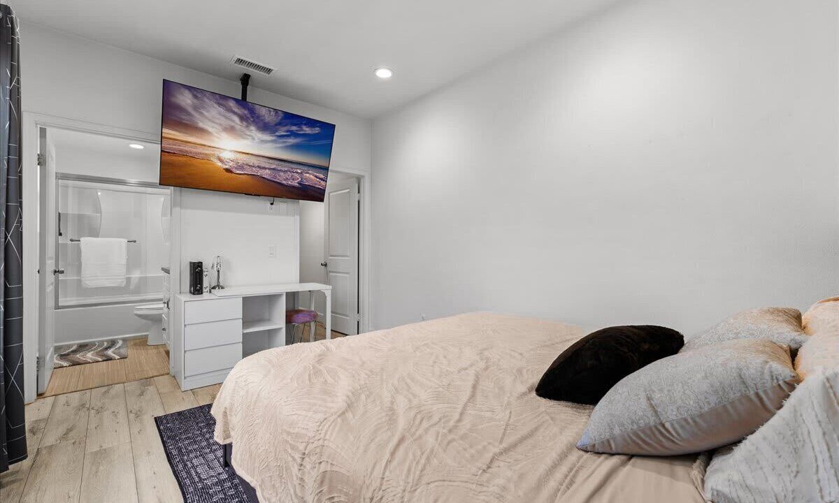 Photo of Bedroom in Buena Park