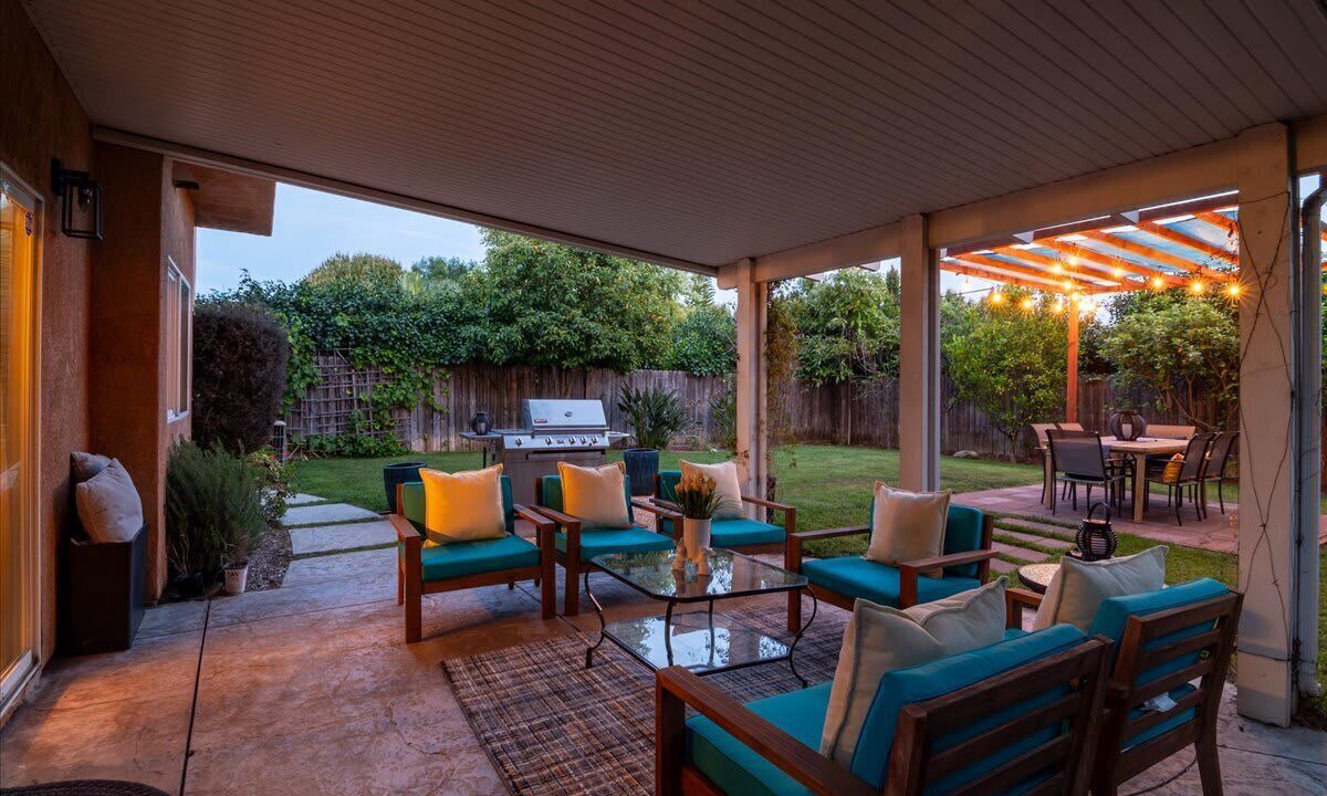 Photo of Outdoor in Valley Village