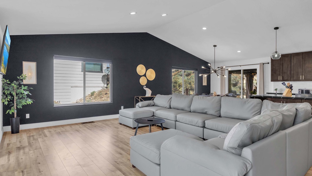 Photo of Livingroom in Virginia Foothills