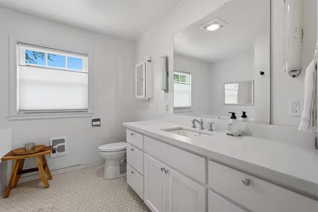 Photo of Bathroom in Mariposa