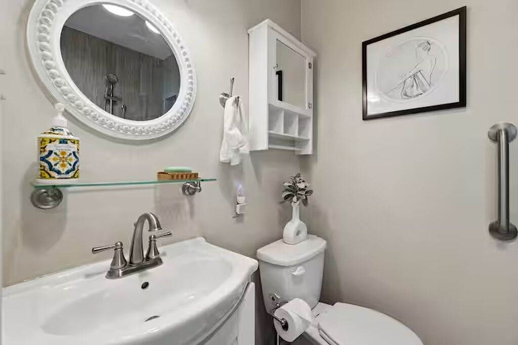 Photo of Bathroom in Mariposa