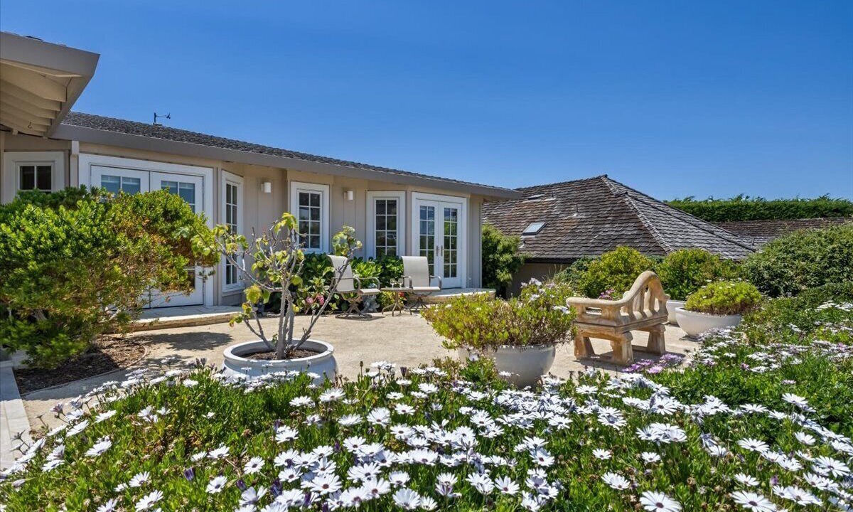 Photo of Outdoor in Carmel Meadows