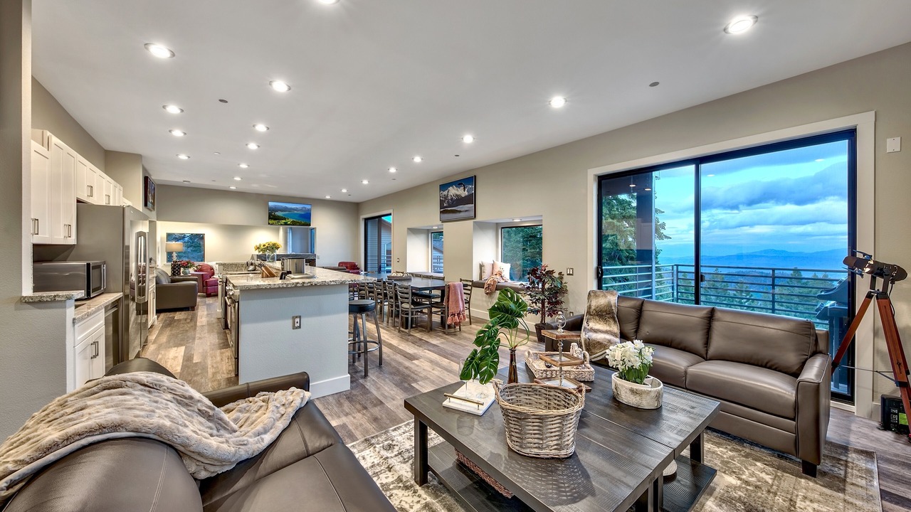 Photo of Livingroom in Tahoe Village