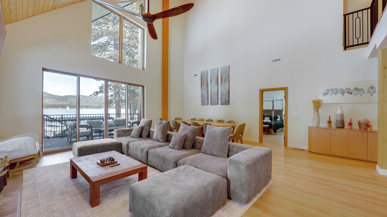 Photo of Livingroom in Big Bear Lake