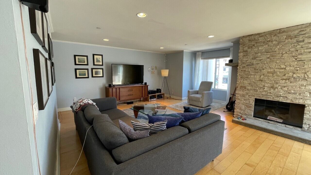 Photo of Livingroom in Hollywood Hills