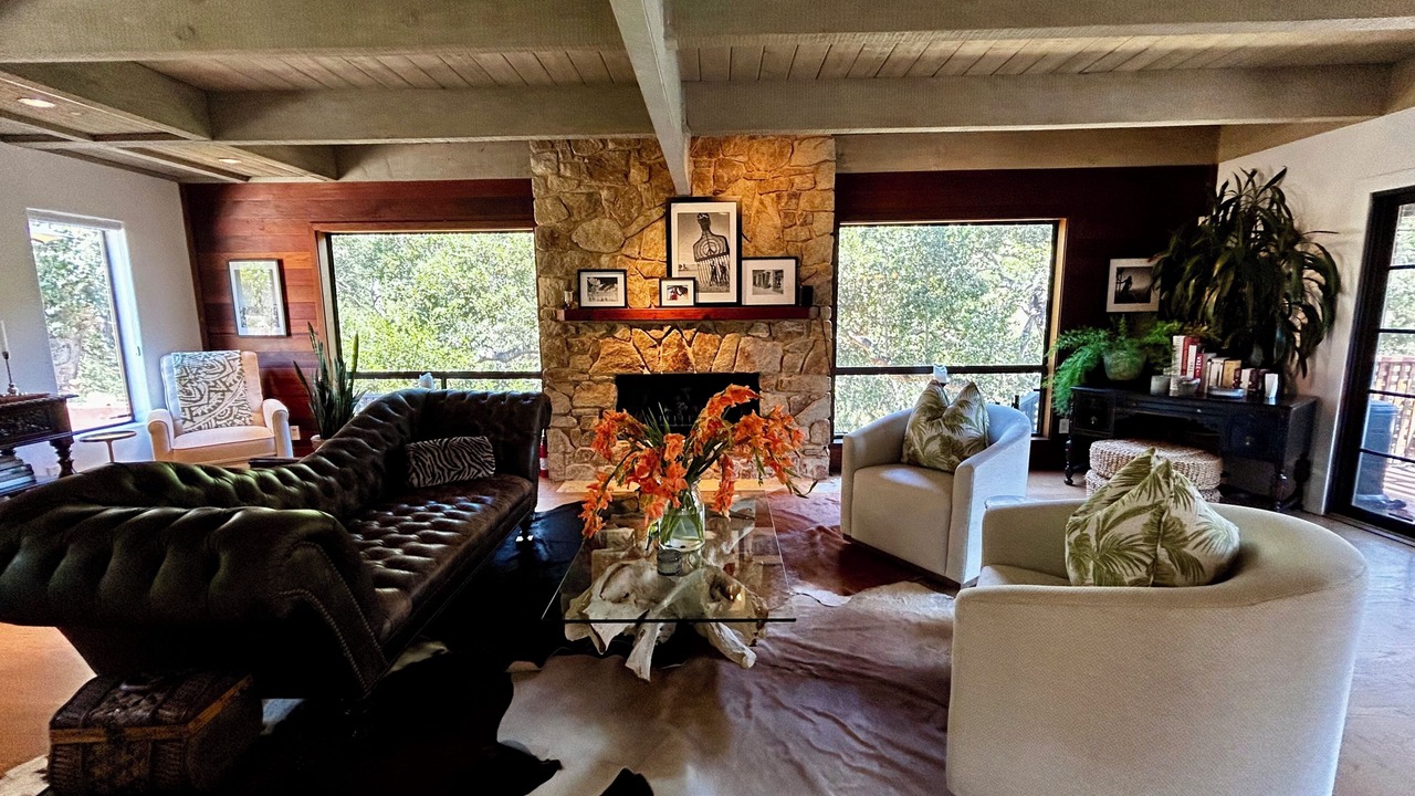 Photo of Livingroom in Carmel Valley