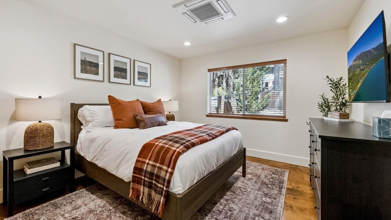 Photo of Bedroom in Tahoe Village