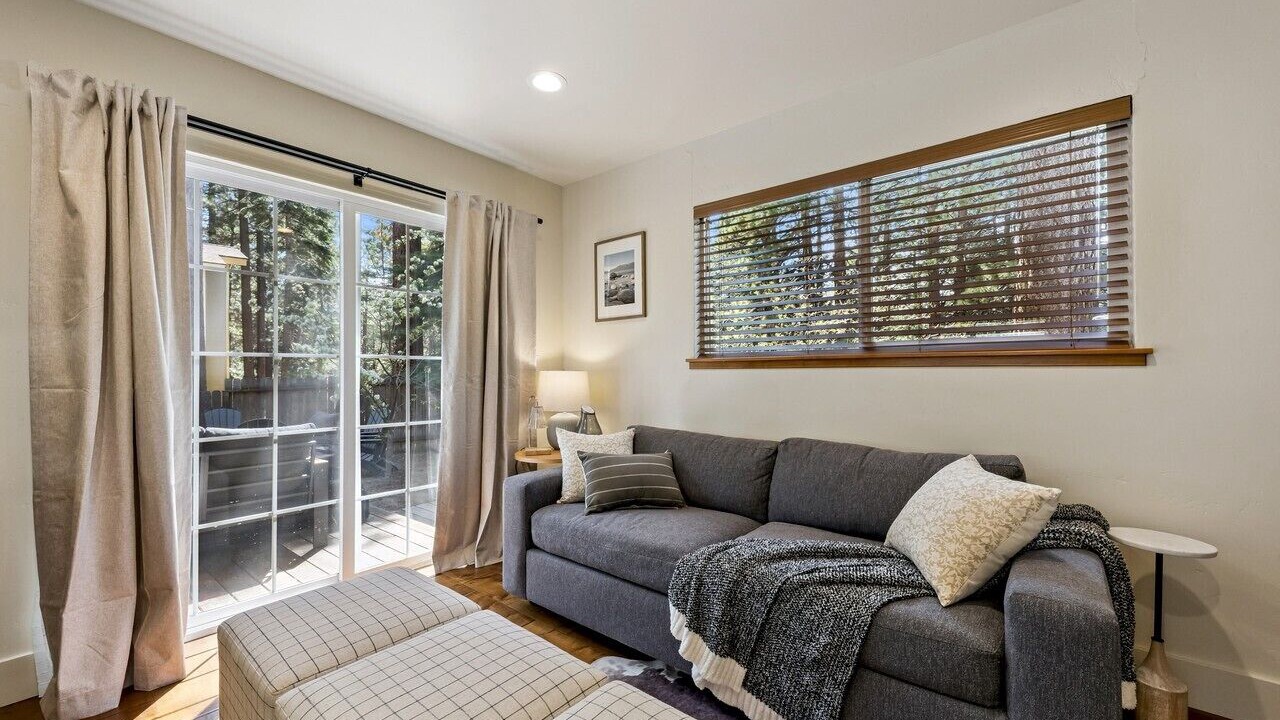 Photo of Livingroom in Tahoe Village
