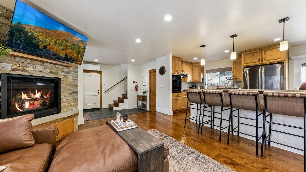 Photo of Livingroom in Tahoe Village
