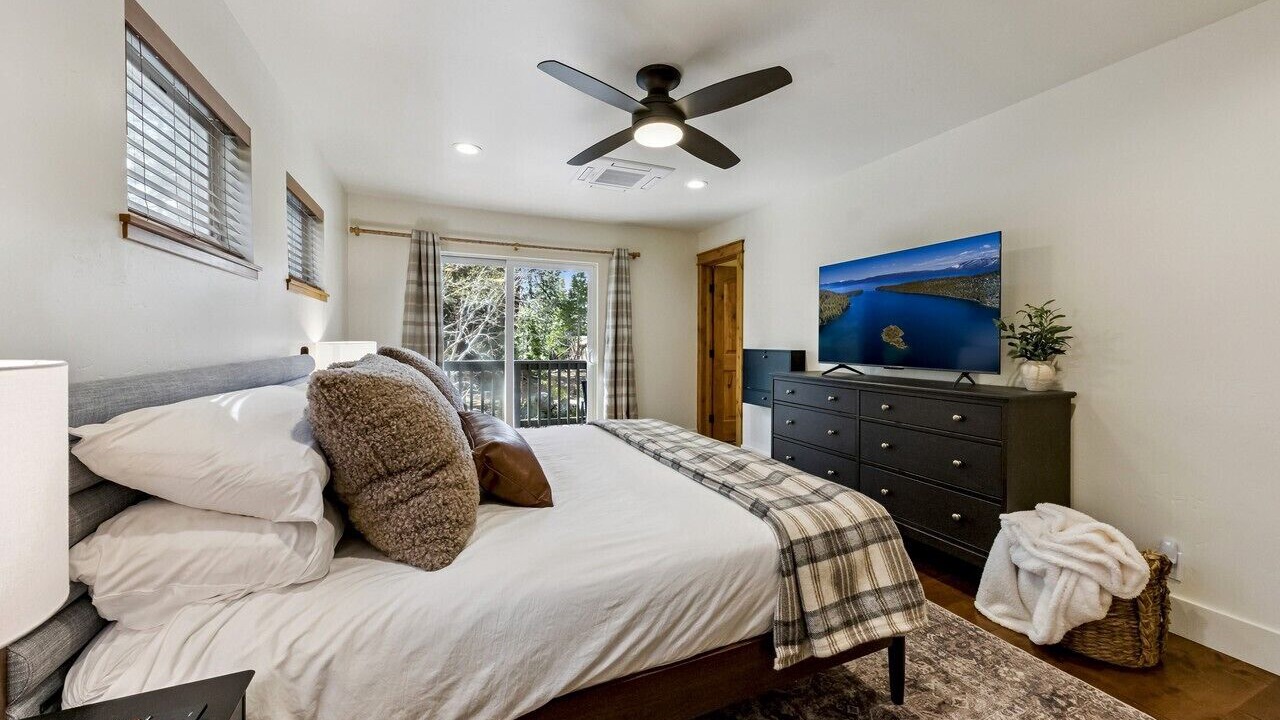 Photo of Bedroom in Tahoe Village
