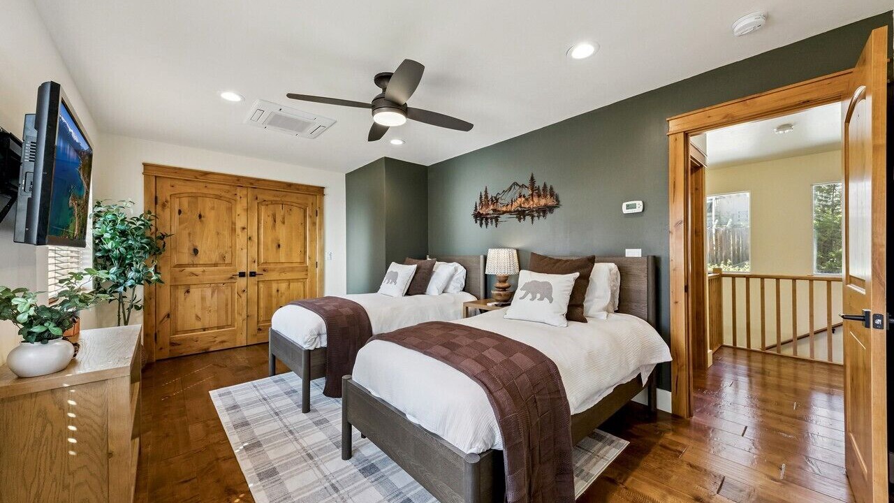 Photo of Bedroom in Tahoe Village