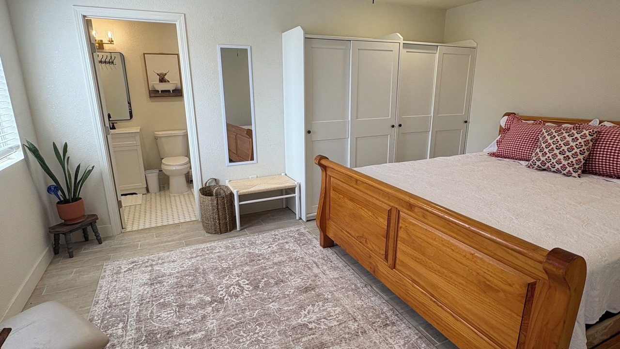 Photo of Bedroom in Hanford