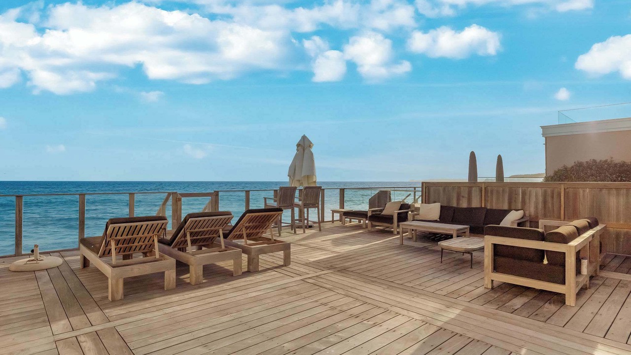 Photo of Patio Balcony in Eastern Malibu