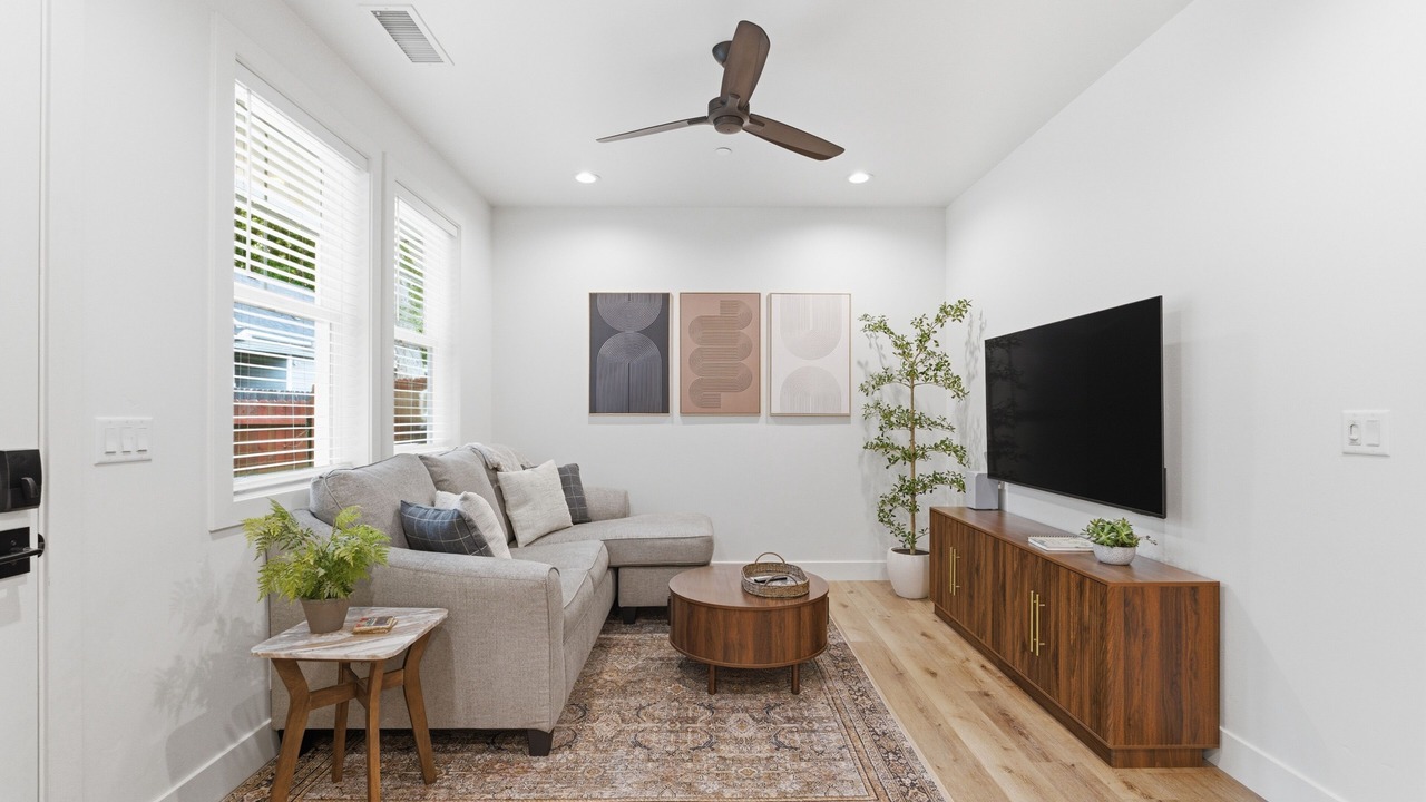 Photo of Livingroom in Chico