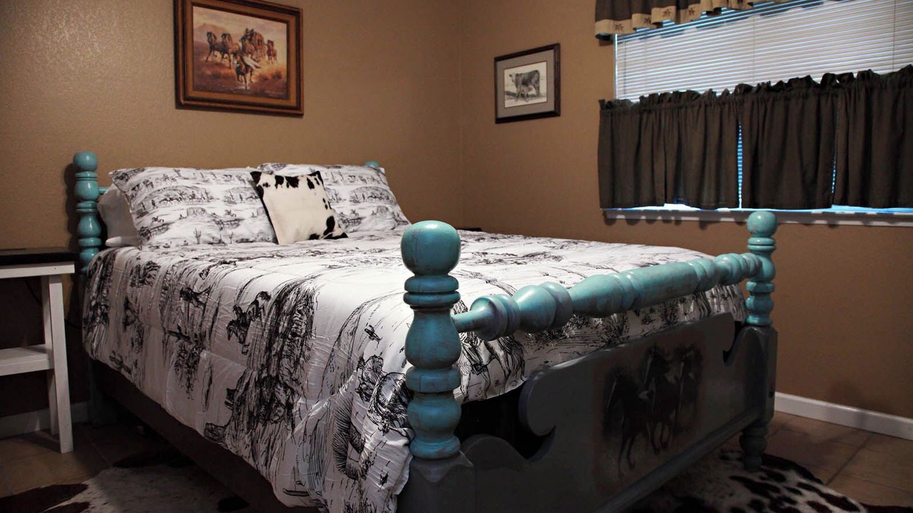 Photo of Bedroom in Coarsegold