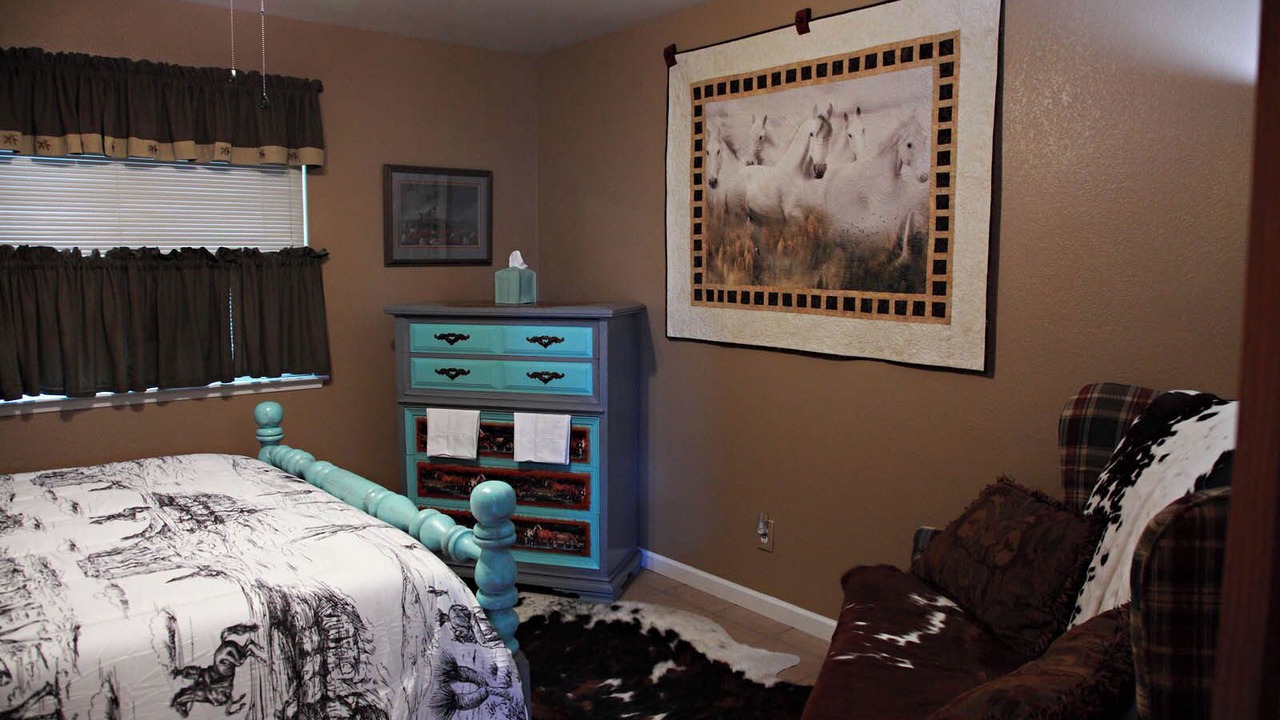 Photo of Bedroom in Coarsegold
