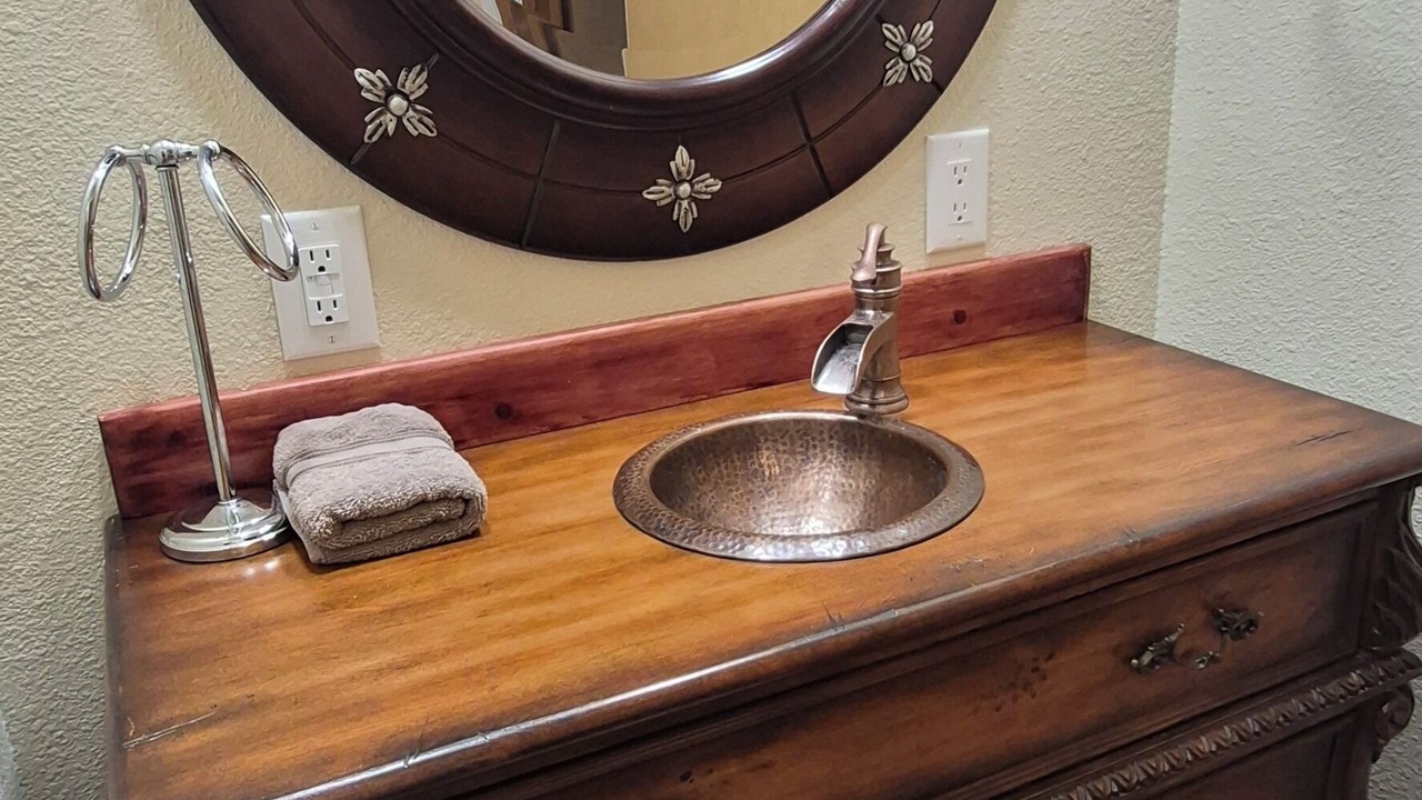 Photo of Bathroom in Mi-Wuk Village