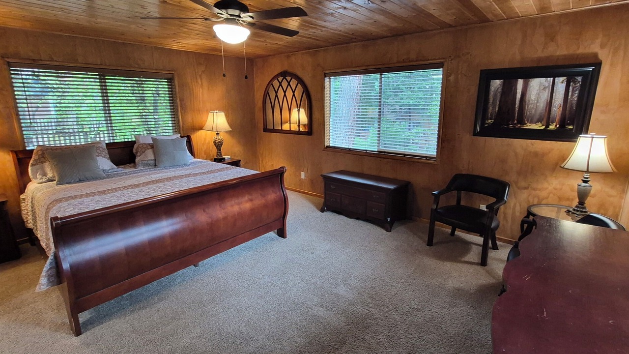 Photo of Bedroom in Mi-Wuk Village