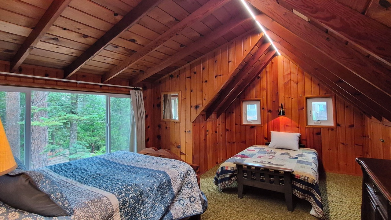 Photo of Bedroom in Mi-Wuk Village