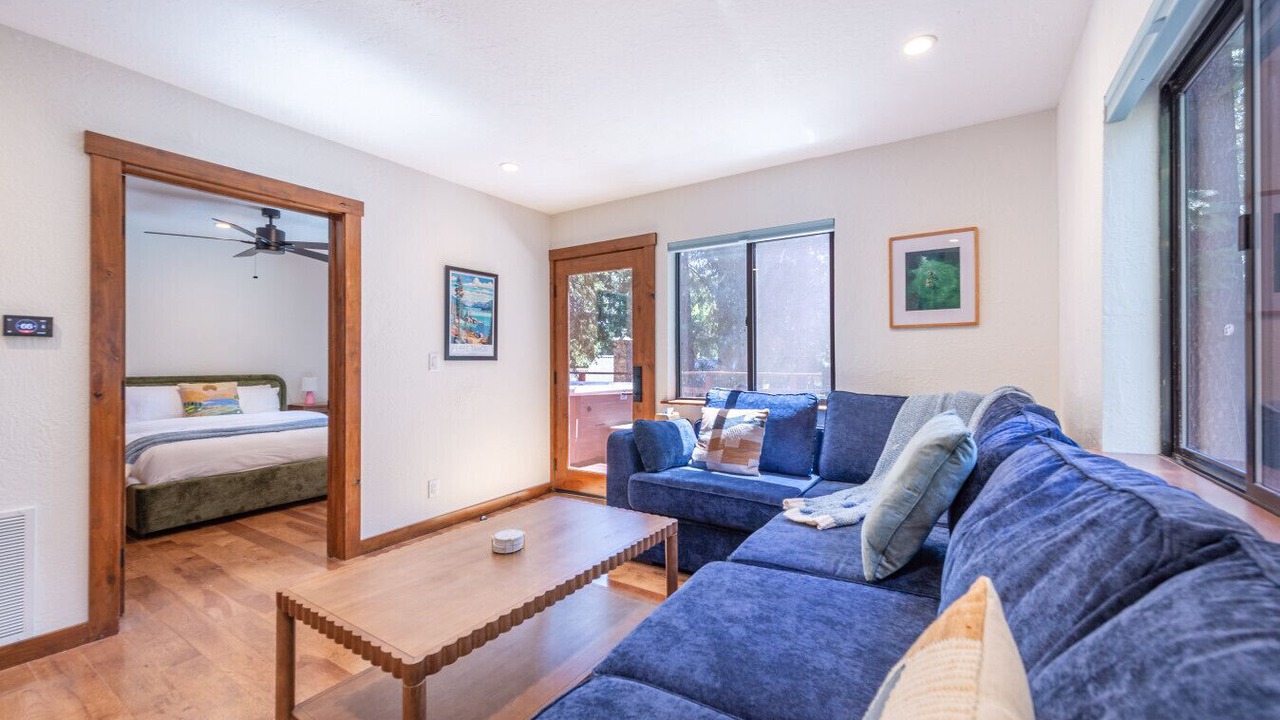 Photo of Livingroom in Sunnyside