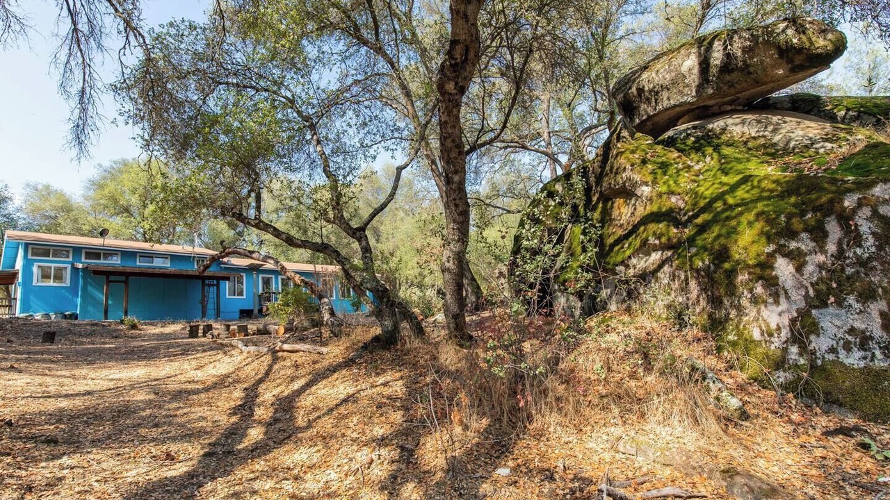 Photo of Others in Mariposa