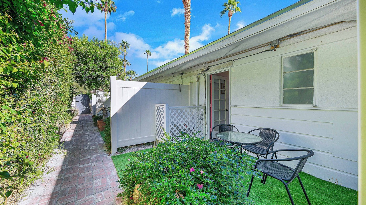 Photo of Outdoor in Tahquitz River Estates