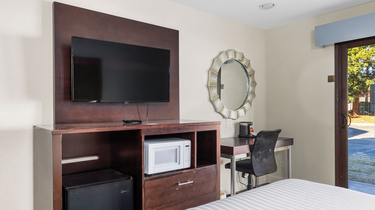 Photo of Bedroom in Westside Santa Cruz