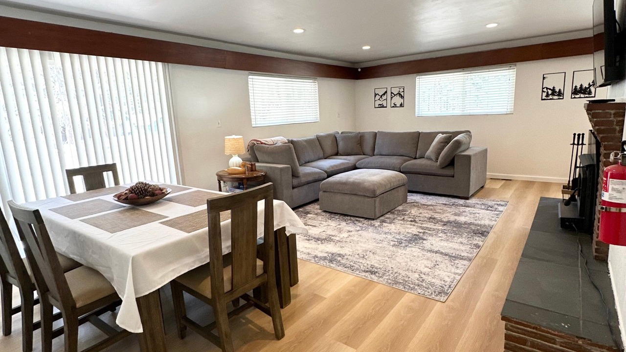 Photo of Livingroom in Bijou Park Acres