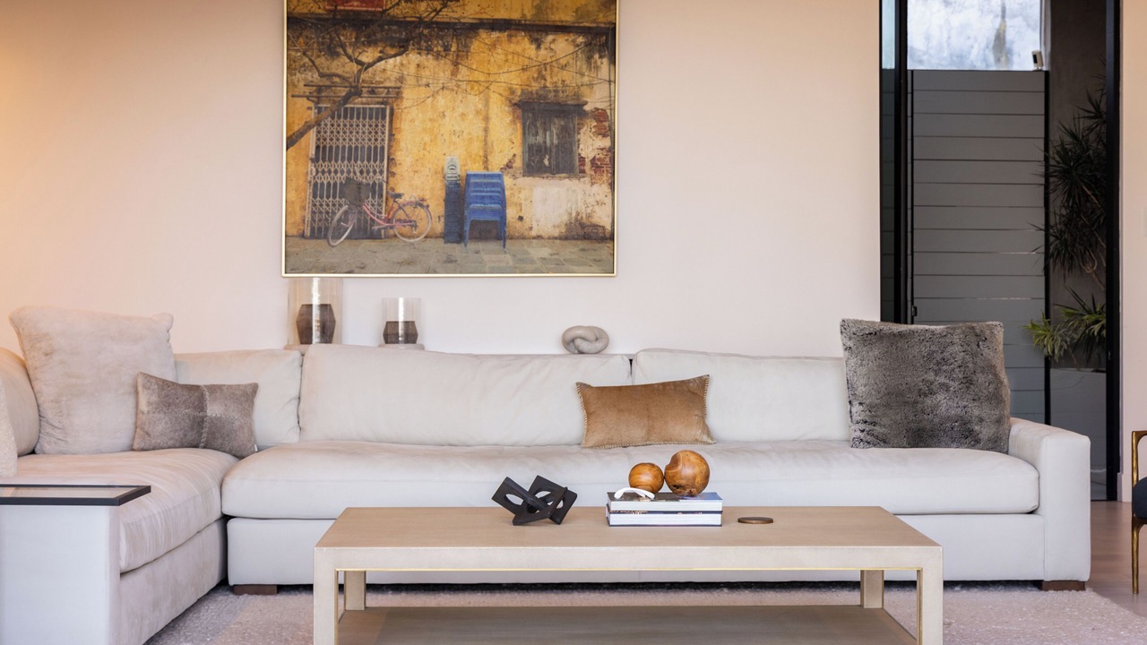 Photo of Livingroom in Hollywood Hills West