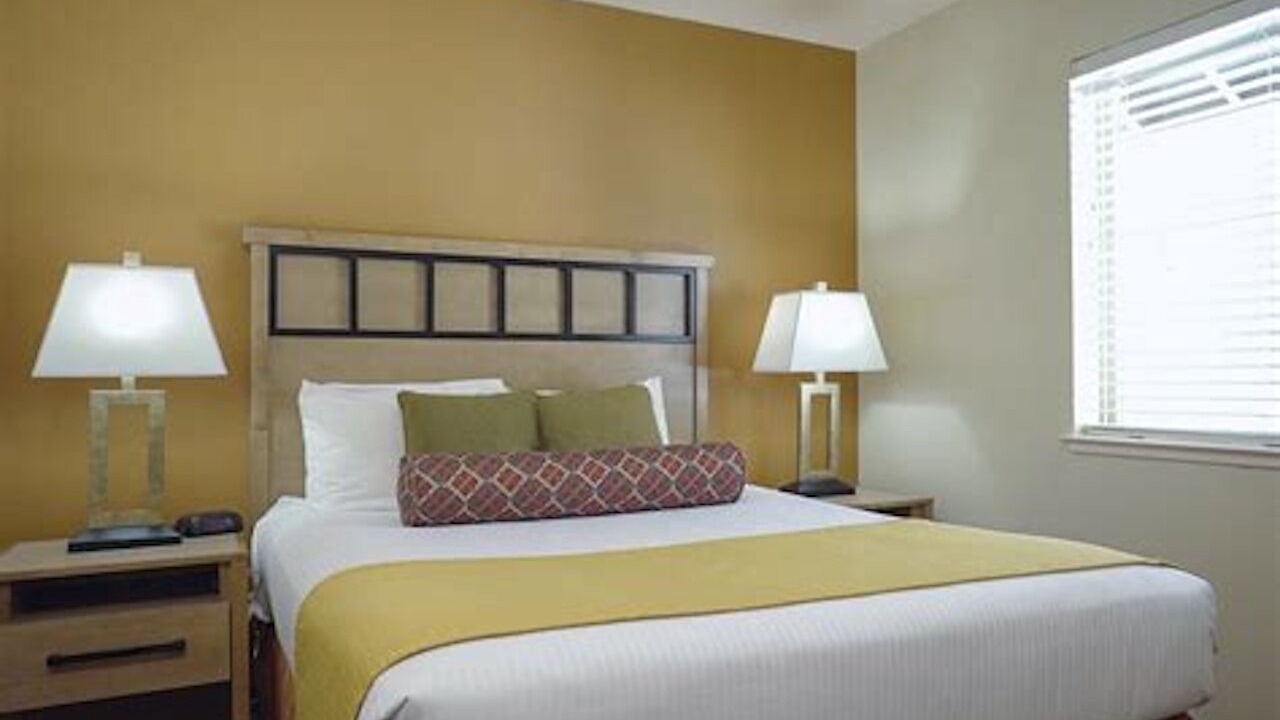 Photo of Bedroom in Round Hill Village